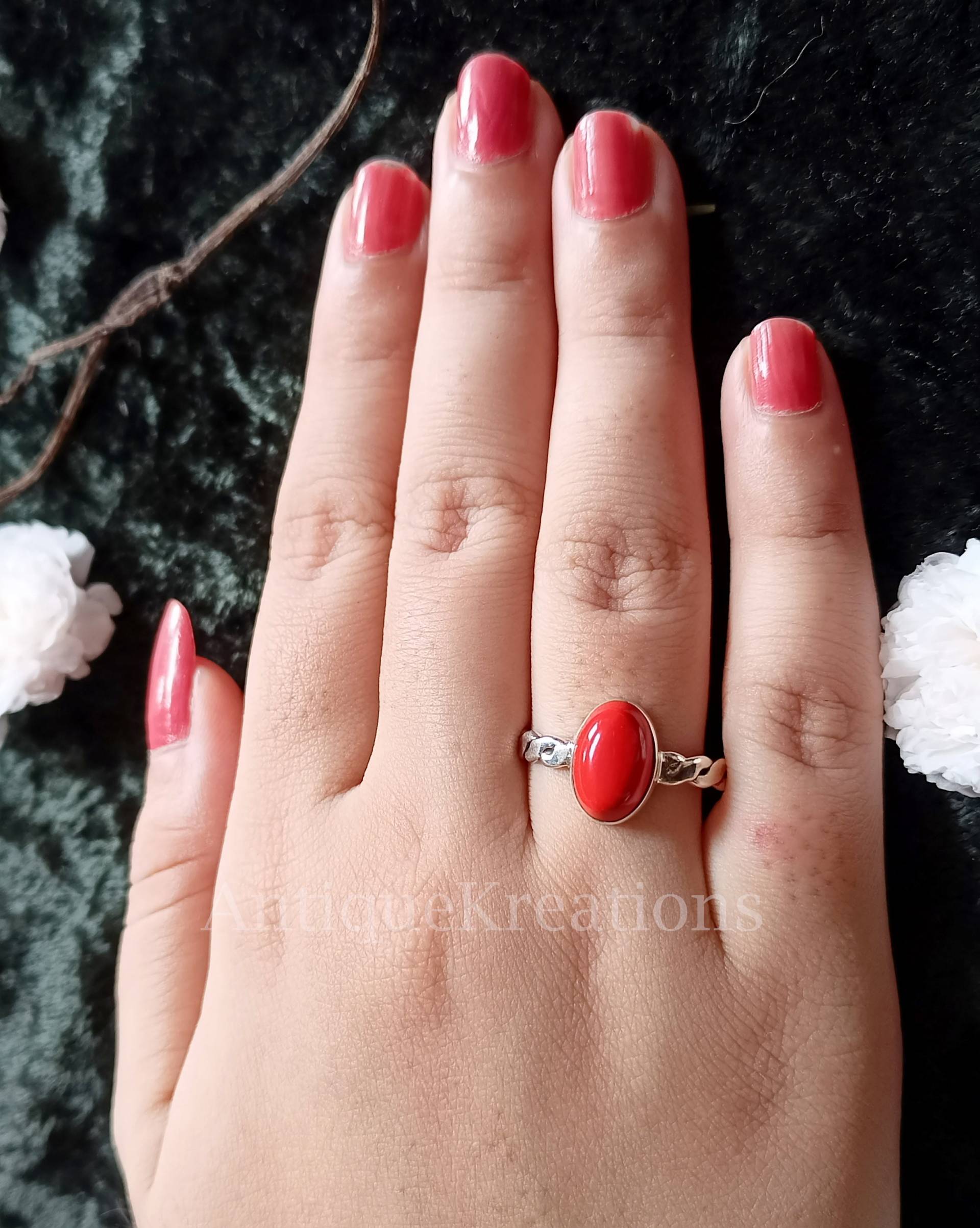 Natürliche Rote Koralle Oval Form Edelstein Ring, 925 Sterling Silber Bacha Kleiner Ring Für Sie, Geschenk Liebe, Roter Frauen von AntiqueKreations