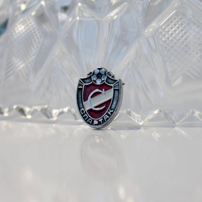 Vintage Abzeichen Aus Der Zeit Udssr Fußballverein Spartak Ist Ein Niedliches Element in Ihrer Sammlung Made Star von AntiqueShopTUKUA