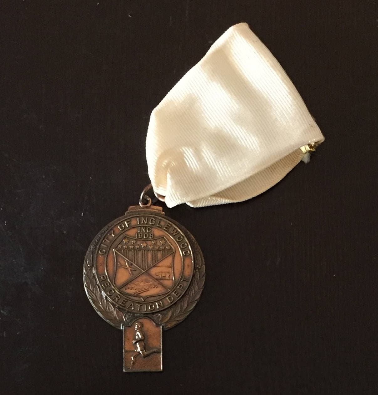 stadt Von Inglewood Freizeit Abteilung Metall W/Band & Pin-3. Platz-1962 von AntiqueSoCal