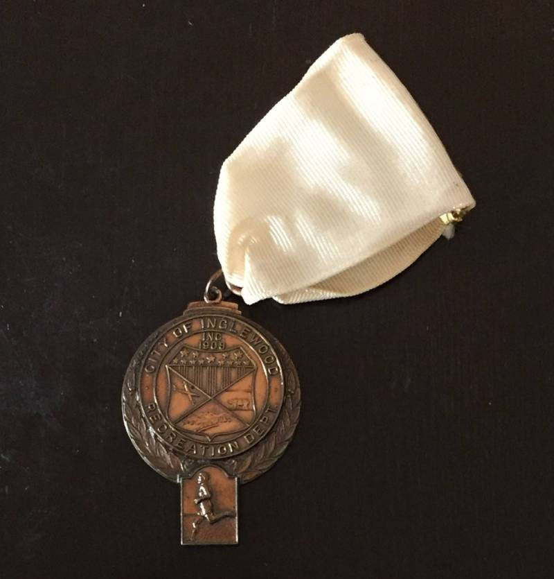 stadt Von Inglewood Freizeit Abteilung Metall W/Band & Pin-3. Platz-1962 von AntiqueSoCal