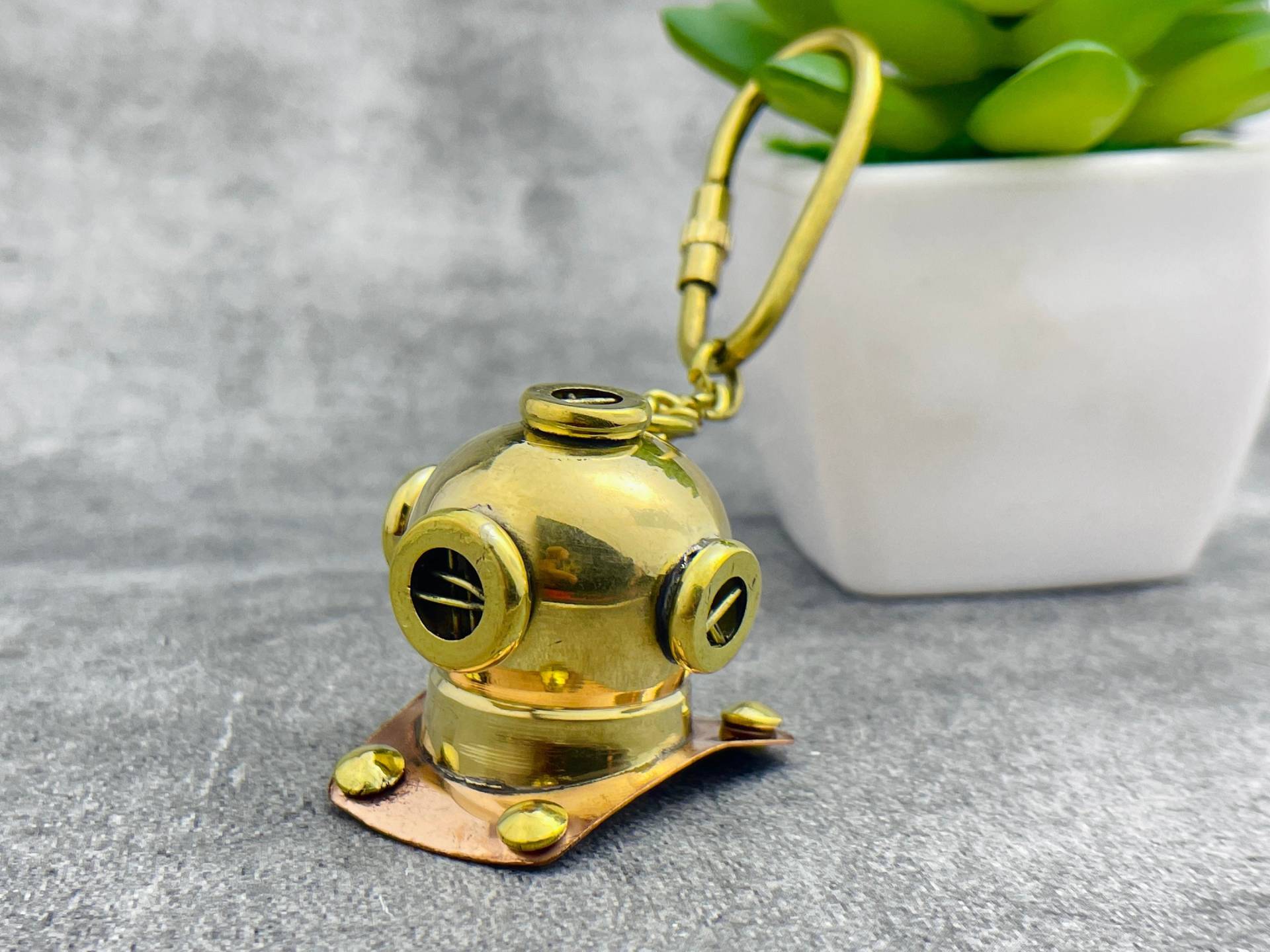 Handgefertigt Messing Taucherhelm Schlüsselanhänger - Premium Geschenk Für Männer & Frauen | Vintage Taucher Schlüsselanhänger, Zurück Zu von AntiqueTouchGifts