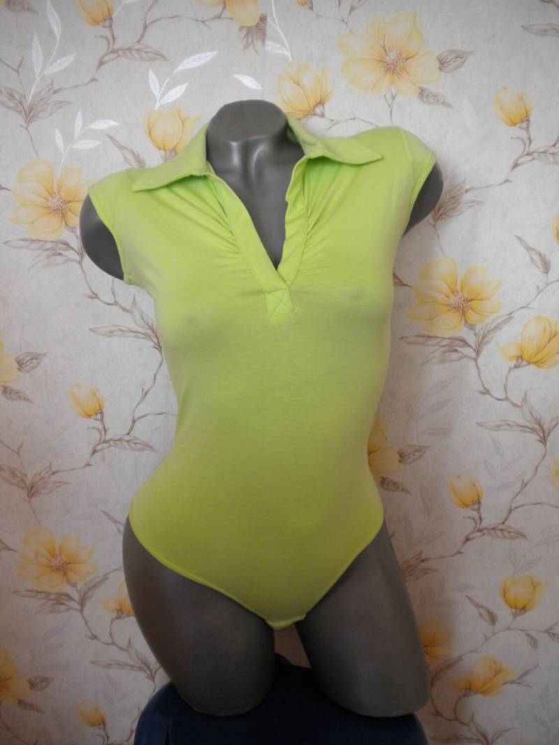 Sale Baumwolle Body Shirt, Cup-Ärmel String-Body in Apfelgrün von AntiqueVintageNook