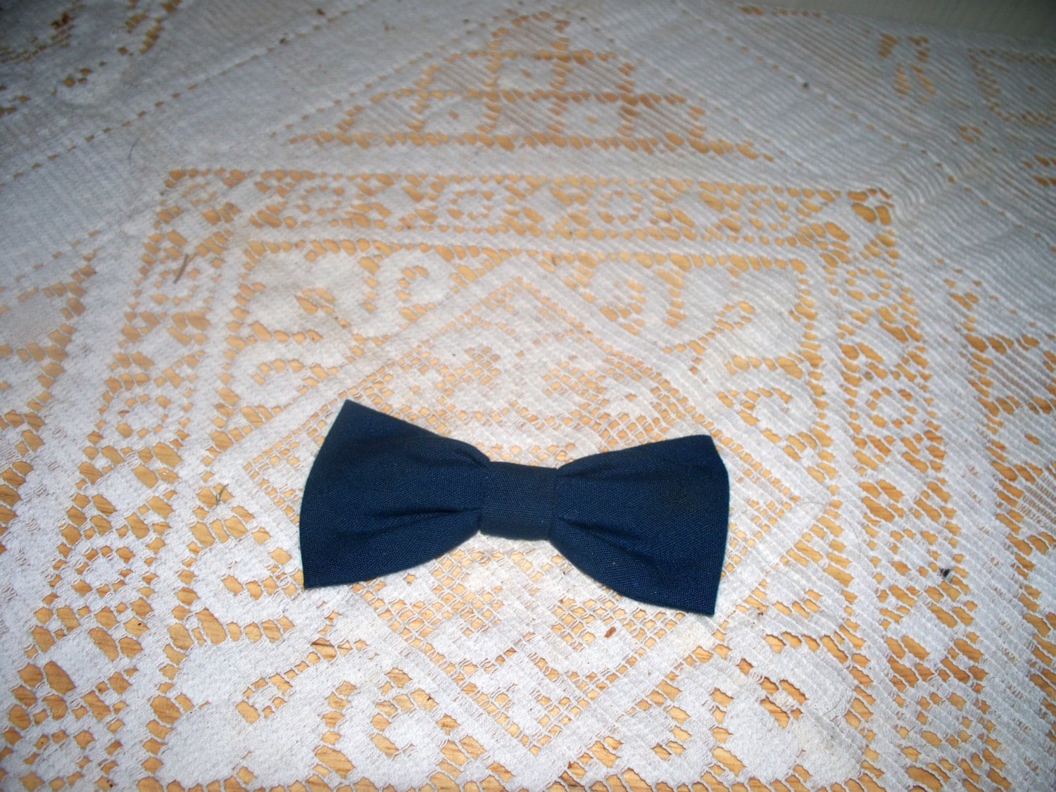 1950Er Jahre Clip-On Fliege Für Jungen in Dunkelblau von AntiqueologyToday