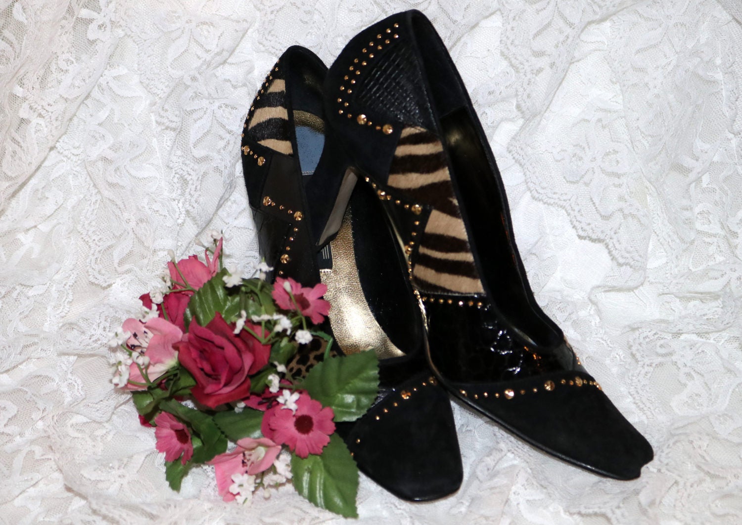 J. Renee Wildlederpumps Animal Print, Lackleder, Goldnieten - Size 8N von AntiqueologyToday
