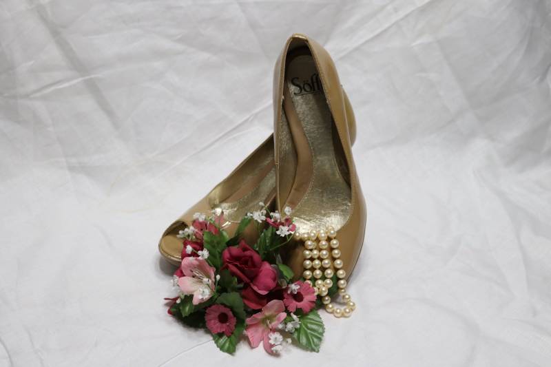 Sofft Beige Plateau Pumps - Peep Toe Block Absatz Größe 8 Sanft Getragene Schuhe von AntiqueologyToday