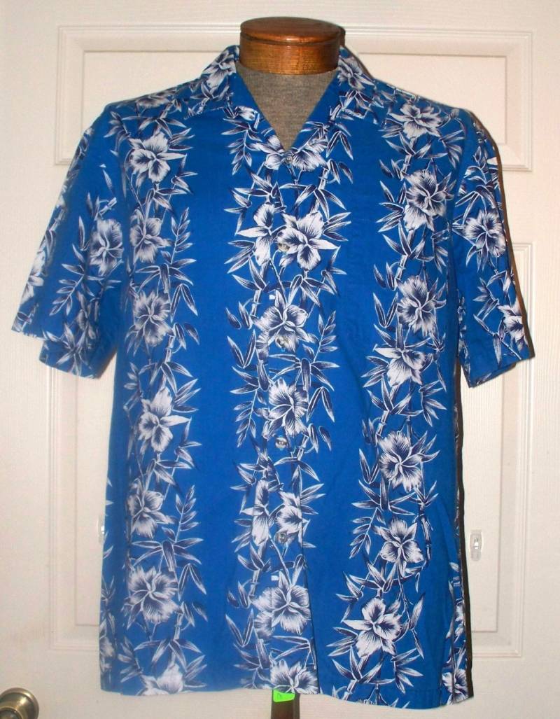 Vintage Hawaiihemd/Bluse Aus 100% Baumwolle, Blaues Blümchen, Größe L von AntiqueologyToday
