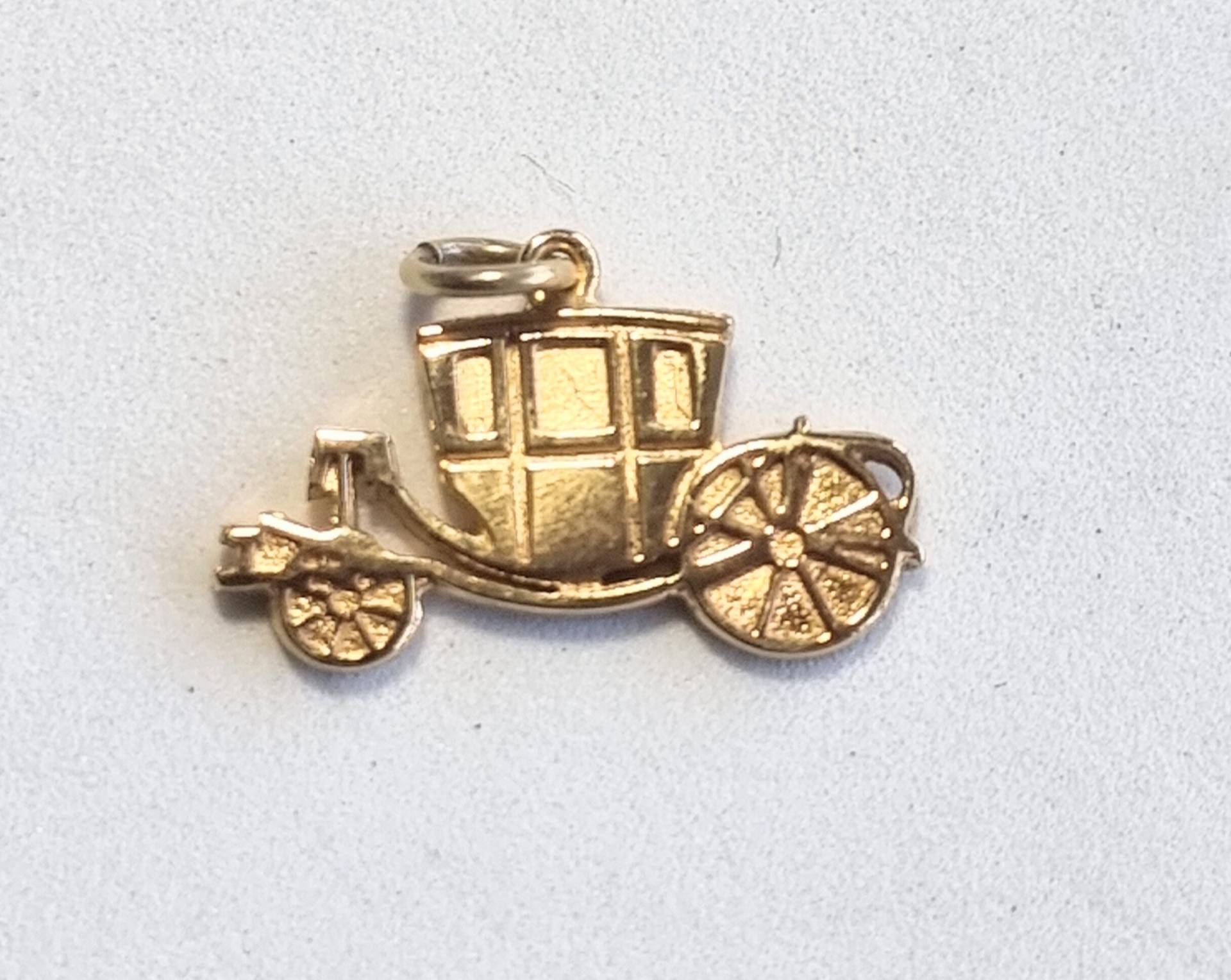 Vintage 9 Karat Gold Kutschen Anhänger, Punziert. Nr/1346 Vintage 9 Karat Gold Kutschen Anhänger, Punziert. Nr/1346 von Antiquevintage4all