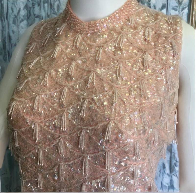 Mid Century Rosa Perlen Ärmelloser Pullover von AntoinettesCake