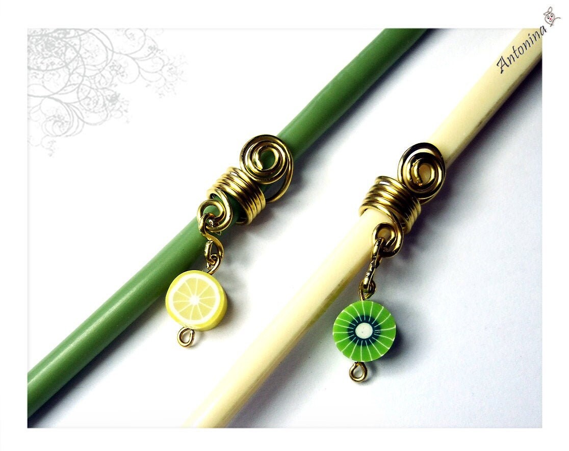 Früchte Dreadschmuck Zitrone Oder Kiwi Obst Lebensmittel Dreadlocks Dreadbead Dreadspiralen Dread Schmuck Ohrringe Früchte Dreadschmuck Zitrone Oder Kiwi Obst Lebensmittel Dreadlocks Dreadbead Dreadspiralen Dread Schmuck Ohrringe von AntoninaHaarschmuck