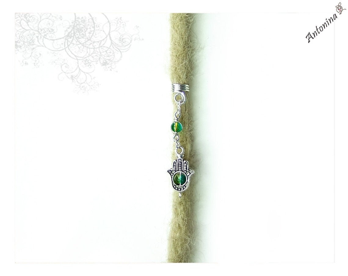 Hamsa Hand Dreadschmuck Mit Perle in Azurblau Gelb Grün Fatima Anhänger Dreadlocks Dreadperle Ohrring Dread Schmuck Spiralen Hamsa Hand Dreadschmuck Mit Perle in Azurblau Gelb Grün Fatima Anhänger Dreadlocks Dreadperle Ohrring Dread Schmuck Spiralen von AntoninaHaarschmuck