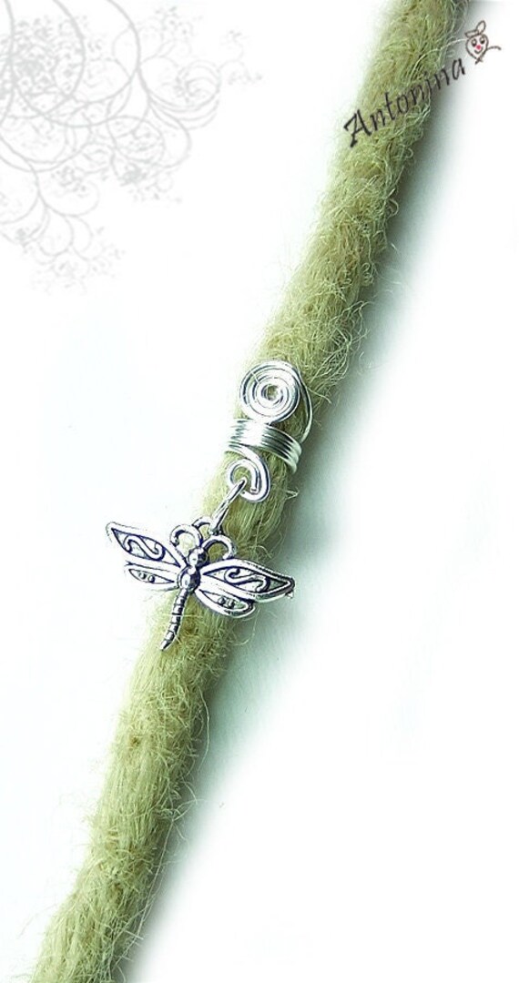 Libelle Anhänger Dread Schmuck Silber Gold Farben Charm Dreadlock Metall Rasta Dreads Dreadschmuck Microlocs Spiralen Ohrringe von AntoninaHaarschmuck