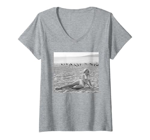 Damen Marilyn Monroe Pin Up Beach Fotoshooting von Antony Beauchamp T-Shirt mit V-Ausschnitt Damen Marilyn Monroe Pin Up Beach Fotoshooting von Antony Beauchamp T-Shirt mit V-Ausschnitt von Antony Beauchamp Photography