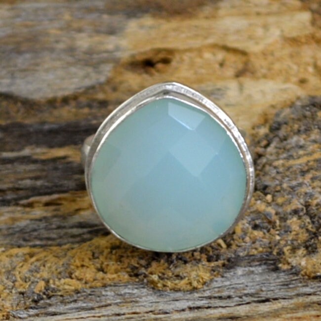 Aqua Chalcedon Sterling Silber Ring Runder Facettierter Edelstein von Antragemsnjewels