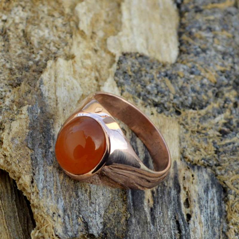Handgemachter Oranger Karneol-Ring Sterlingsilber-Roségold, Herrenring Handgemachter Oranger Karneol-Ring Sterlingsilber-Roségold, Herrenring von Antragemsnjewels