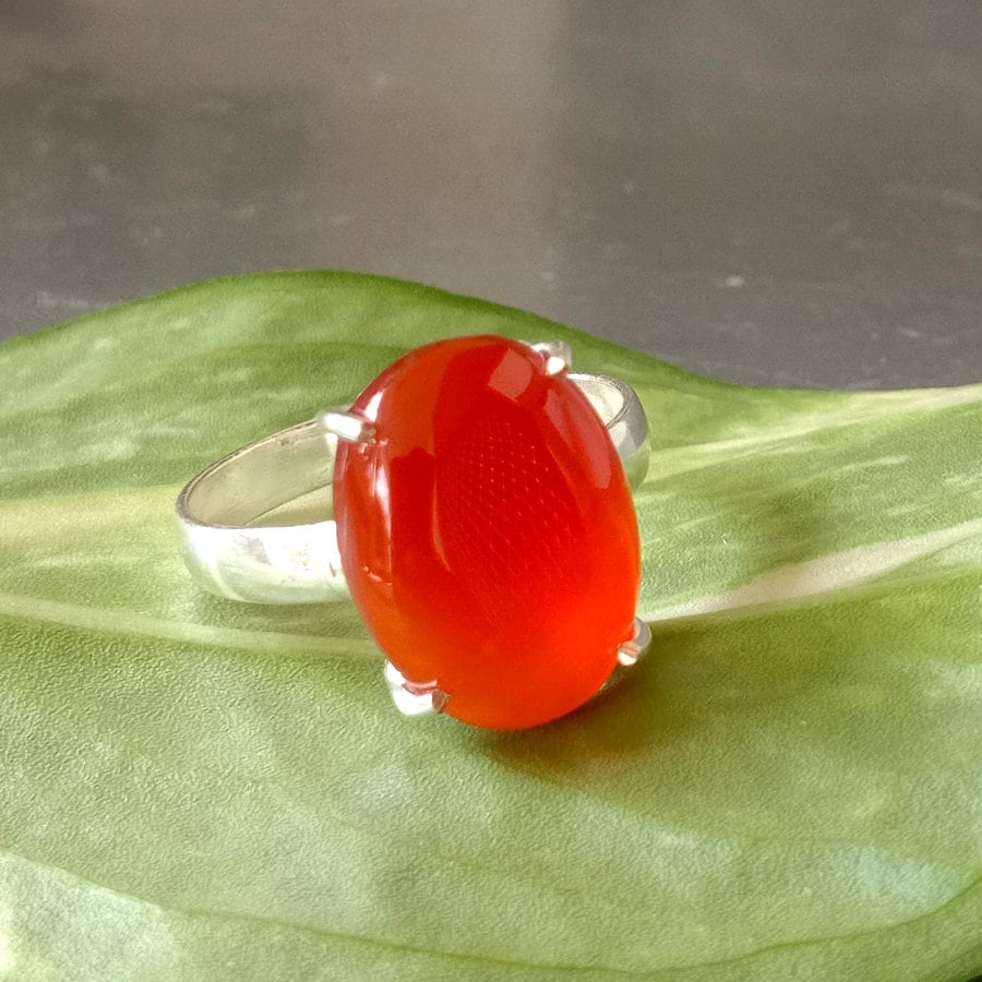 Handgemachter Oval Karneol-Ring 925 Sterling Silber Krappenfassung von Antragemsnjewels
