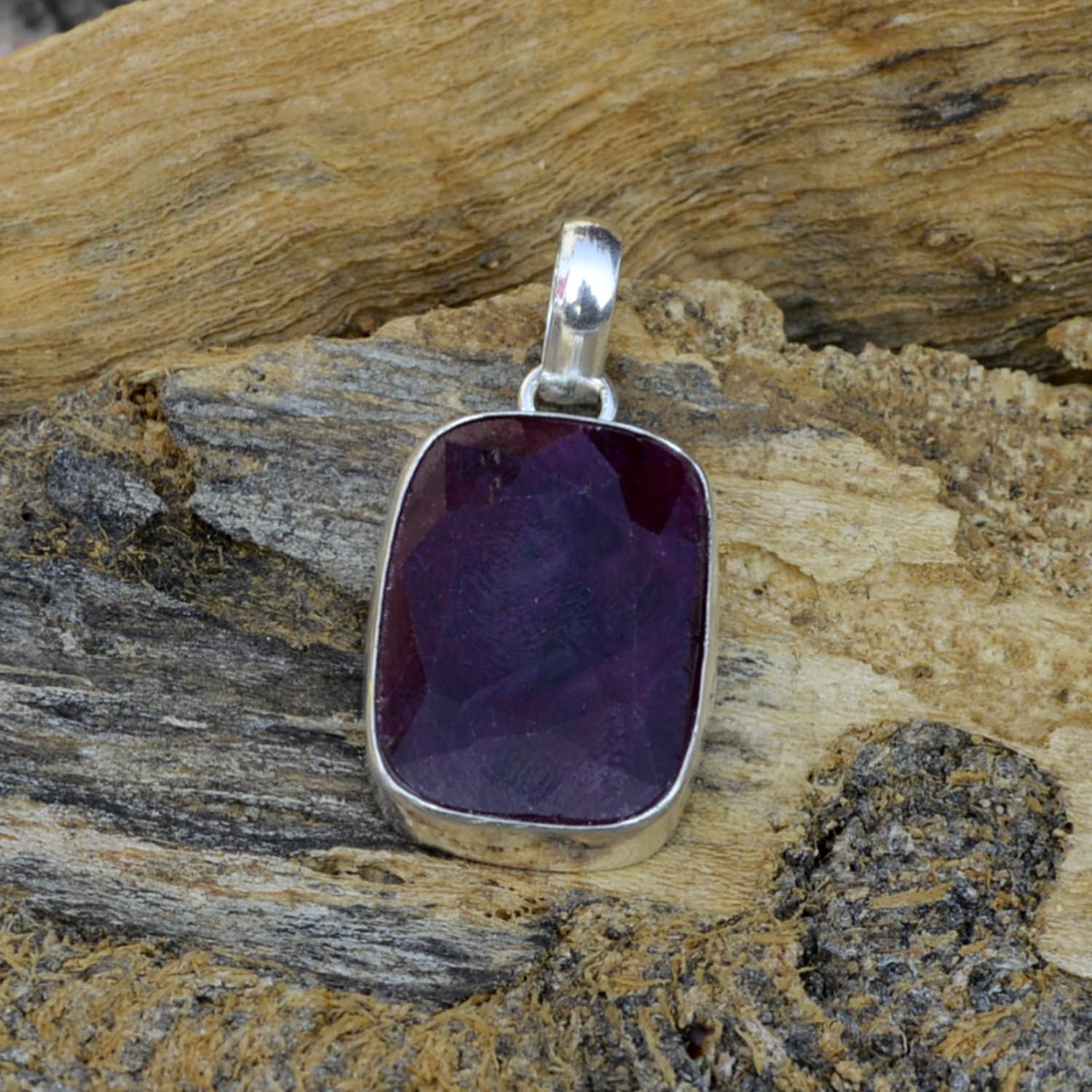 Kissen Rubin 925 Sterling Silber Anhänger - Juli Geburtsstein Kissen Rubin 925 Sterling Silber Anhänger - Juli Geburtsstein von Antragemsnjewels