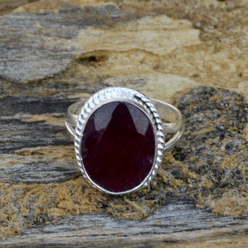 Oval Roter Rubin Ring Designer 925 Sterling Silber, Juli Geburtsstein Oval Roter Rubin Ring Designer 925 Sterling Silber, Juli Geburtsstein von Antragemsnjewels