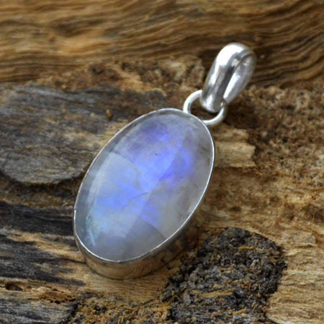 Regenbogen Mondstein Anhänger Modernes Sterling Silber, Juni Geburtsstein von Antragemsnjewels