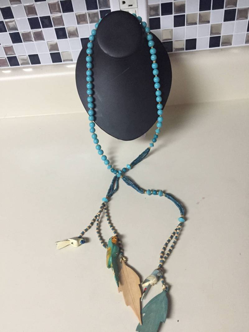 Erstaunliche Holz Hawaiian Papagei Aqua Halskette Wickeln Oder Knoten Stil Extra Lang von Antweakin