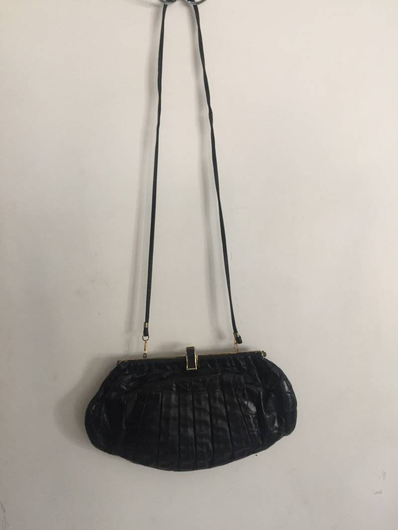 Isabel Usa Schwarzes Leder Plissierte Schultertasche Vintage 70Er von Antweakin