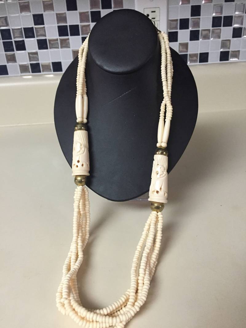 Jahrgang Faux Elfenbein Multi Strang Kette Elefanten Lang Creme Schatten von Antweakin
