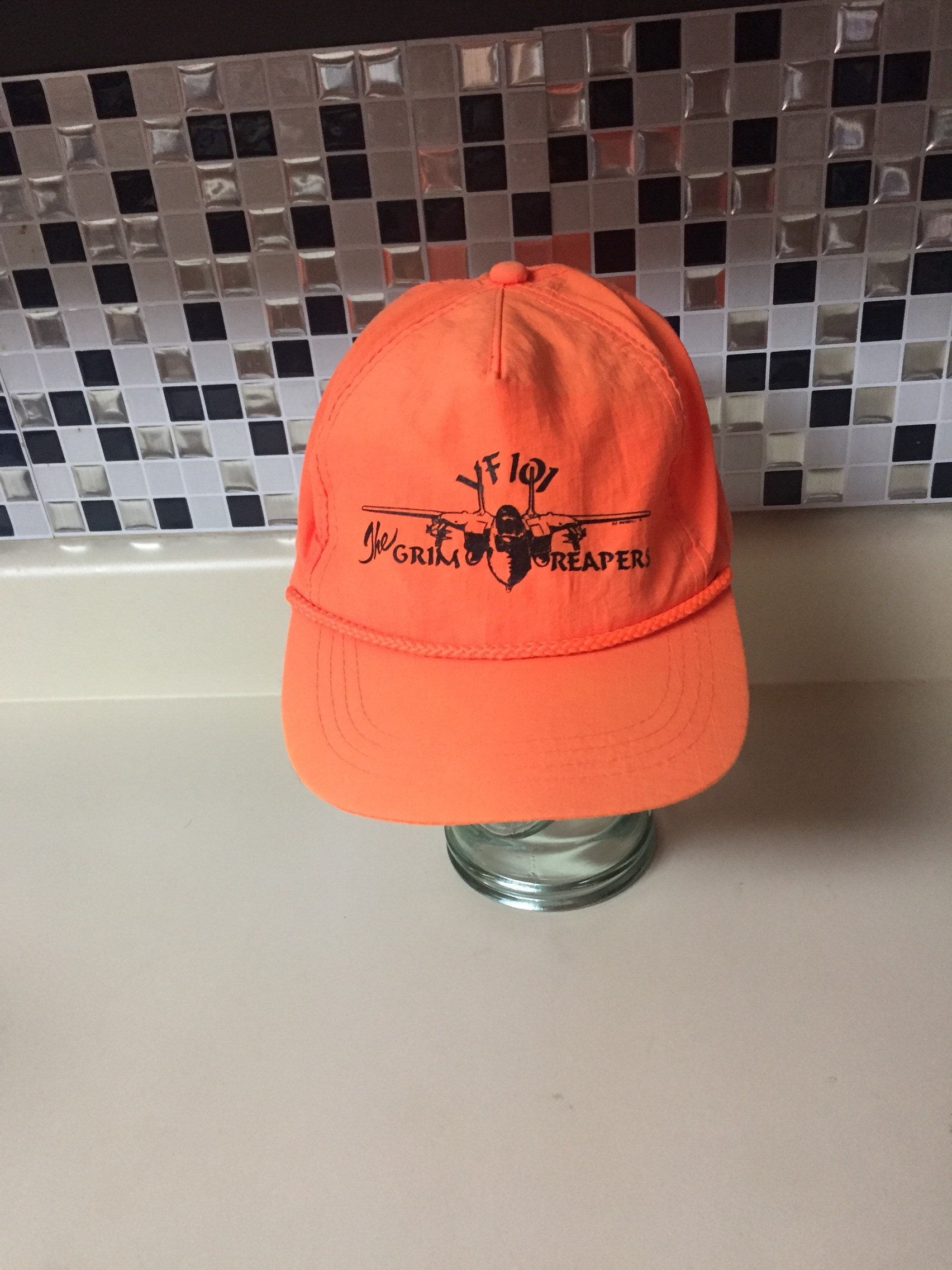 Yf 101 Grim Reaper-Neon Orange-Hut von Antweakin