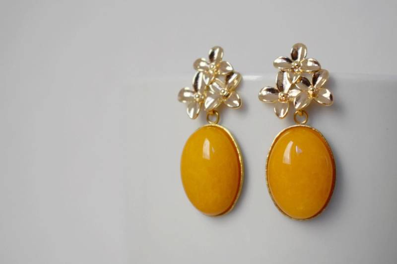 Jade Gelb Ohrringe Vergoldet, Edelstein Goldene Blumen Hängende Ohrstecker Blüten, Art Deco Schmuck, Statement Ohrringe, Unikat Geschenk von Anvira10