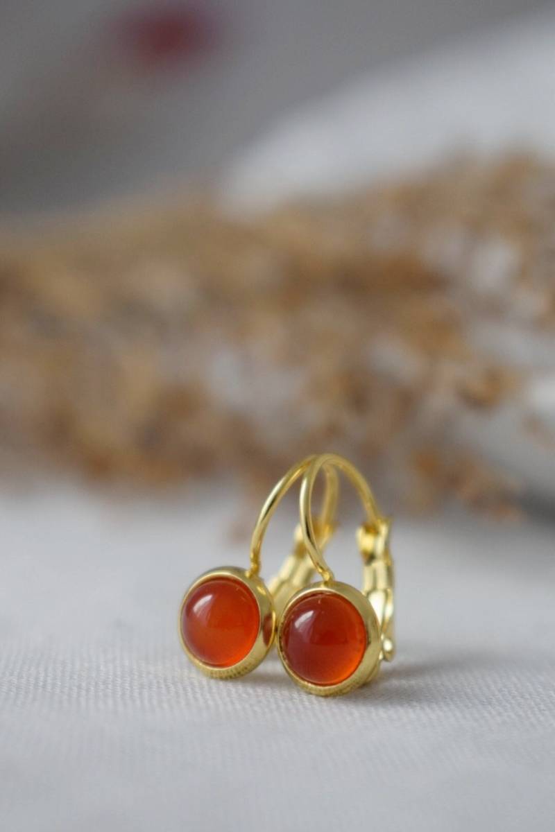 Ohrringe Achat Rot, 18K Vergoldete Edelstahl Kleine Edelstein Ohrhänger, 6mm Hängeohrringe Mit Roter Stein, Brisur, Weihnachtsgeschenk von Anvira10