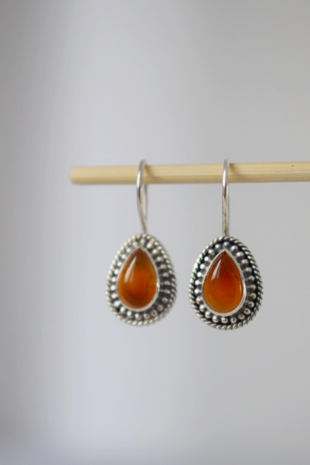 Ornament Karneol Ohrringe, Tropfen Edelstein Sterling Silber Ohrhänger, Naturstein Boho Hängeohrringe, Orange Rot, Juli Birthstone Schmuck von Anvira10