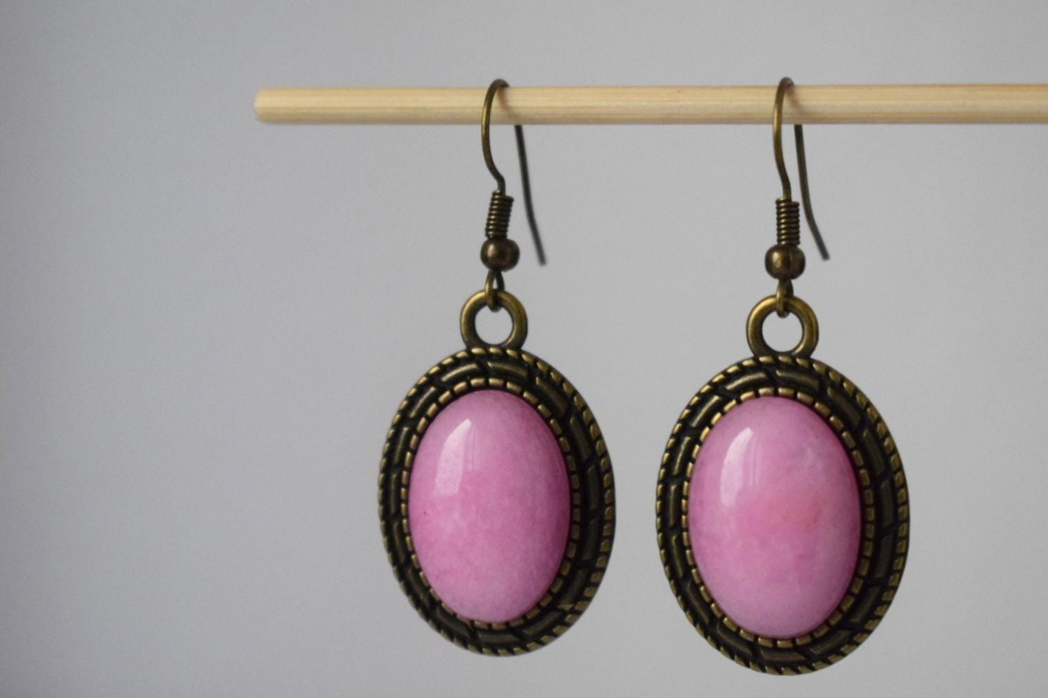 Vintage Pink Jade Ohrhänger, Ovale Edelstein Ohrringe, Lange Stein Anhänger Hängeohrringe, Statement Filigraner Schmuck, Geschenk von Anvira10