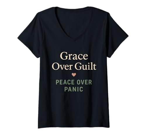 Damen Christliche Frau Angst Glaube Geistige Gesundheit Gnade Jesus T-Shirt mit V-Ausschnitt von Anxious Believer Therapy Ministry Fear Awareness