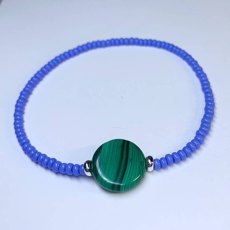 Malachit Naturstein Armband, 925 Silber Elemente Und Acrylperlen Malachit Naturstein Armband, 925 Silber Elemente Und Acrylperlen von AnyramJewellery