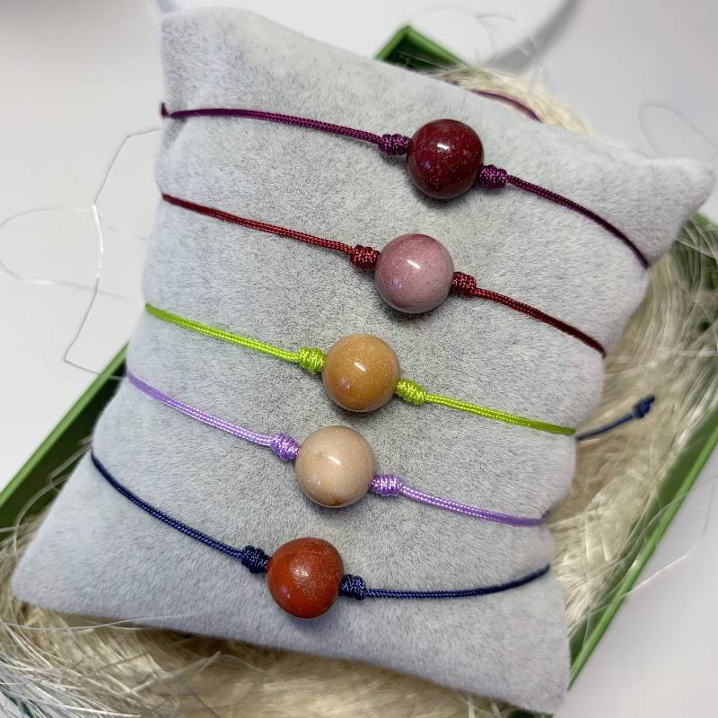 Mookait Naturstein 8 Mm Armband Mit Kordel Mookait Naturstein 8 Mm Armband Mit Kordel von AnyramJewellery