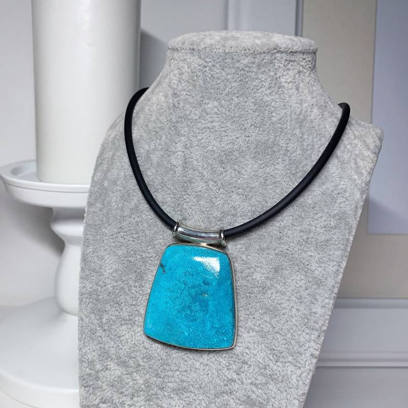 Set Naturstein Anhänger Mit Kautschukband, 925 Silber, Bandlänge 38 cm Set Naturstein Anhänger Mit Kautschukband, 925 Silber, Bandlänge 38 cm von AnyramJewellery