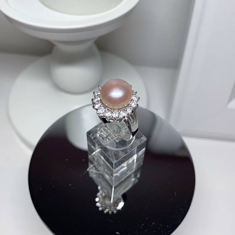 Süßwasser Zuchtperle , Zirkonia Ring 925 Silber Gr. 58 Süßwasser Zuchtperle , Zirkonia Ring 925 Silber Gr. 58 von AnyramJewellery