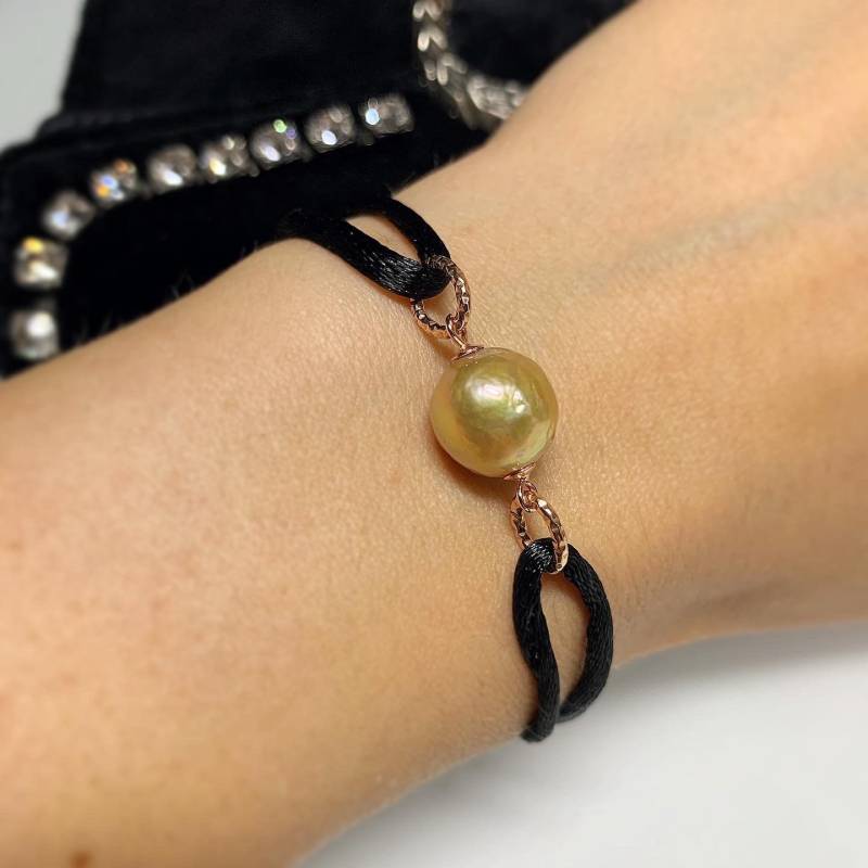 Süßwasser Zuchtperle Barock Armband Mit Nylon Band, One Size Süßwasser Zuchtperle Barock Armband Mit Nylon Band, One Size von AnyramJewellery