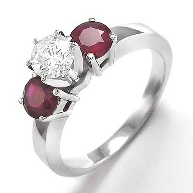 14K Weißgold Diamant Drei-stein Rubin Verlobungsring 14K Weißgold Diamant Drei-stein Rubin Verlobungsring von AnzorJewelry