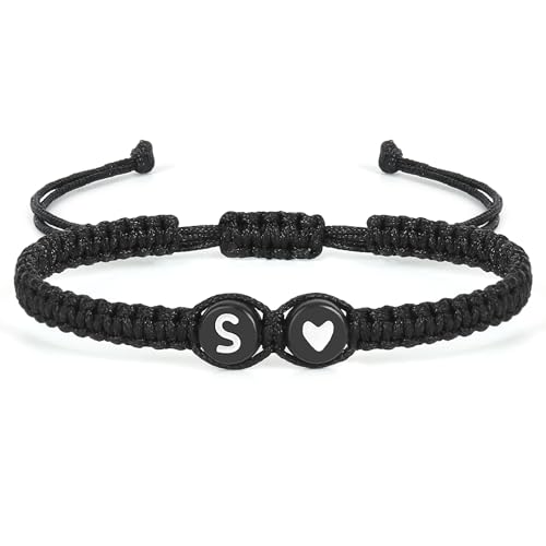 Aospkle Anfangsbuchstaben-Armband für Frauen Männer Teenager Mädchen, Alphabet handgefertigt schwarz einstellbar Geflecht Seil Herz Armband, Schmuck Geschenke für Tochter Muttertag Mama Schwester S von Aospkle