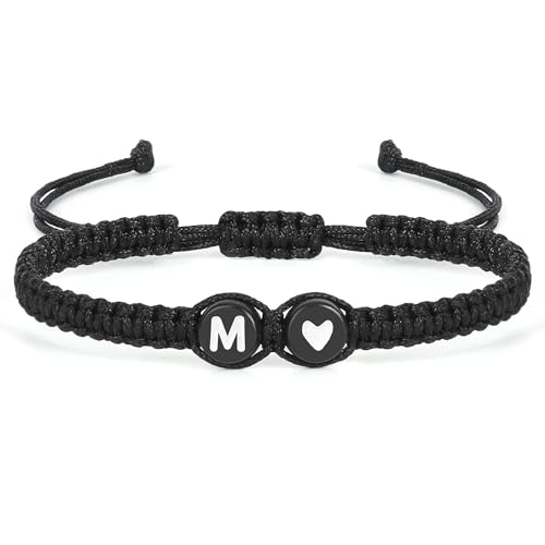 Aospkle Anfangsbuchstaben-Armband für Frauen Männer Teenager Mädchen, Alphabet handgefertigt schwarz einstellbar Geflecht Seil Herz Armband, Schmuck Geschenke für Tochter Muttertag Mama Schwester M Aospkle Anfangsbuchstaben-Armband für Frauen Männer Teenager Mädchen, Alphabet handgefertigt schwarz einstellbar Geflecht Seil Herz Armband, Schmuck Geschenke für Tochter Muttertag Mama Schwester M von Aospkle