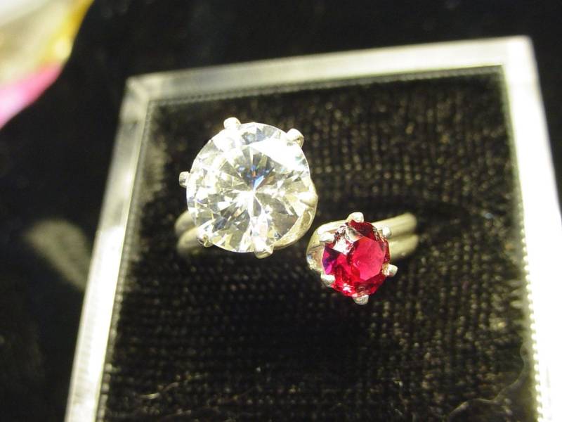 Bling - Fake Diamant Und Rubin Fair Trade Steine Einstellbare Größen 5 6 7 8 9 .925 Sterlingsilber -Andere Farben Erhältlich von ApacheMoon