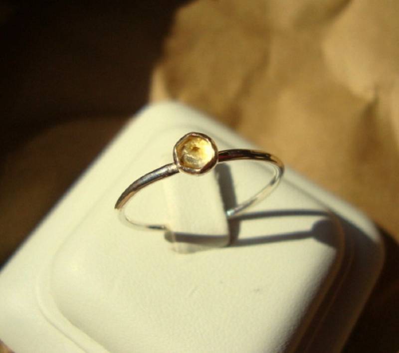 Citrin Ring - Sechseckig Gefasst Recyceltes Sterlingsilber Oder 14K/20 Gold Filled Wunschgröße von ApacheMoon