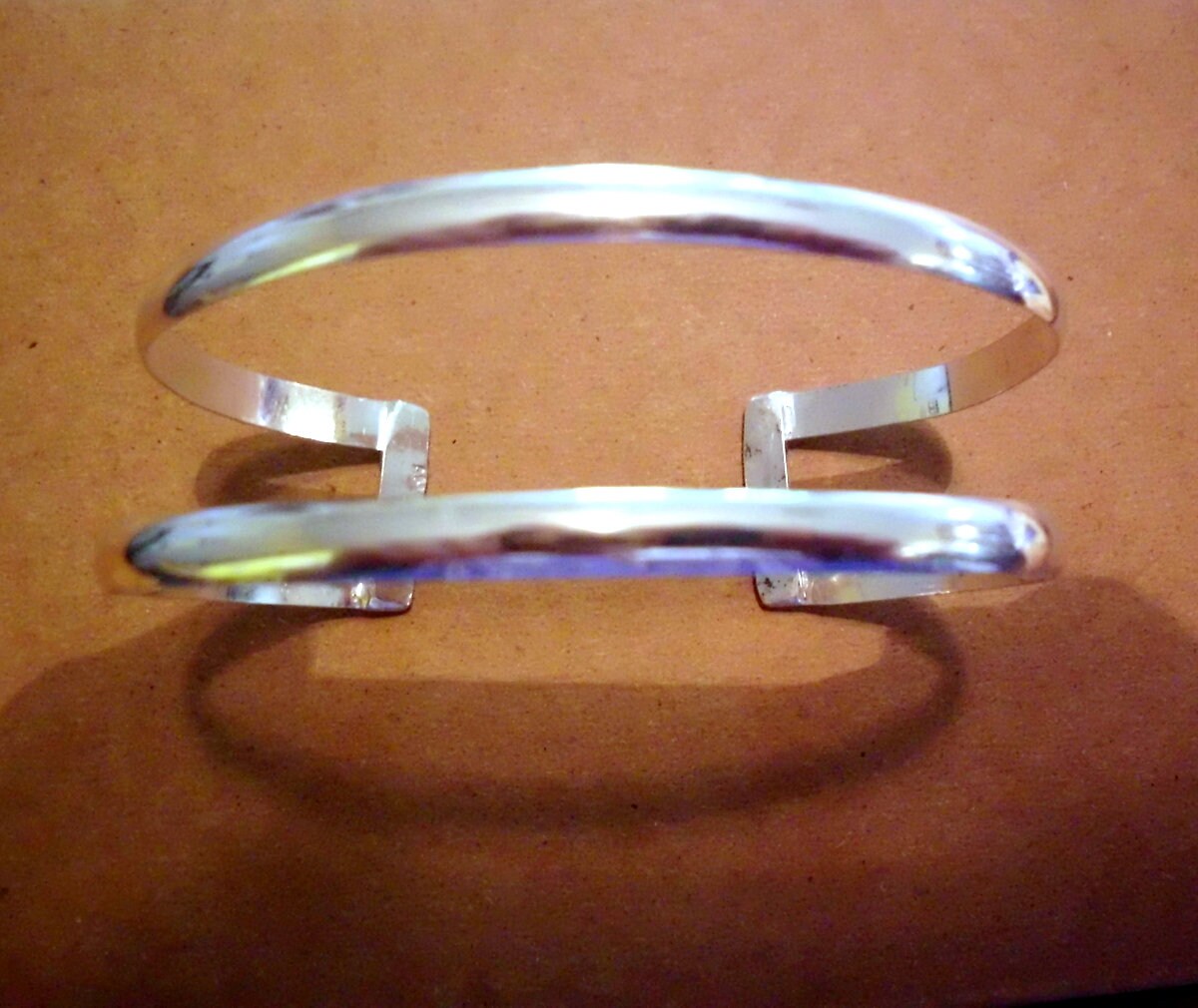 Doppel-Manschettenarmband Minimal Sterling Alltag -Komfortabel Breit, Gehämmert/Glatt, Solide 925 Silber-Split/Offen von ApacheMoon