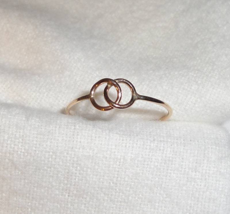 Ineinander Greifende Ringe Der Freundschaft, Endlose Liebe - Recyceltes 14K Gold Filled Größe 5, 6, 7, 8 Paare von ApacheMoon