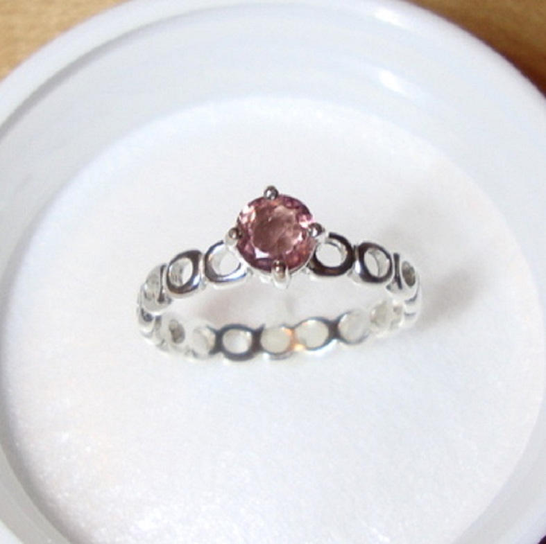 Pink Turmalin Ring - Kreise Der Liebe Massiv 925 Silber 1/2Ct Natur Altrosa Made in Usa By Me Oktober Sz 7 Versandfertig 1-2 Tage Pink Turmalin Ring - Kreise Der Liebe Massiv 925 Silber 1/2Ct Natur Altrosa Made in Usa By Me Oktober Sz 7 Versandfertig 1-2 Tage von ApacheMoon