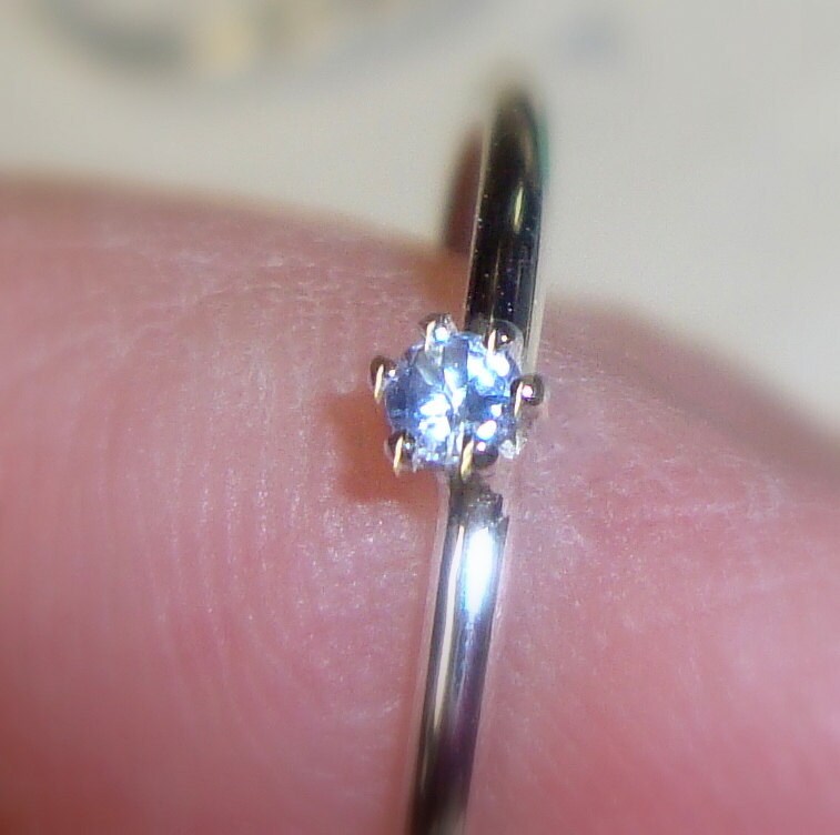 Tiny Blau Tansanit Ring Aus Sterling Silber 2 Mm Auf 1 Band - Nach Maß in Ihrer Größe von ApacheMoon
