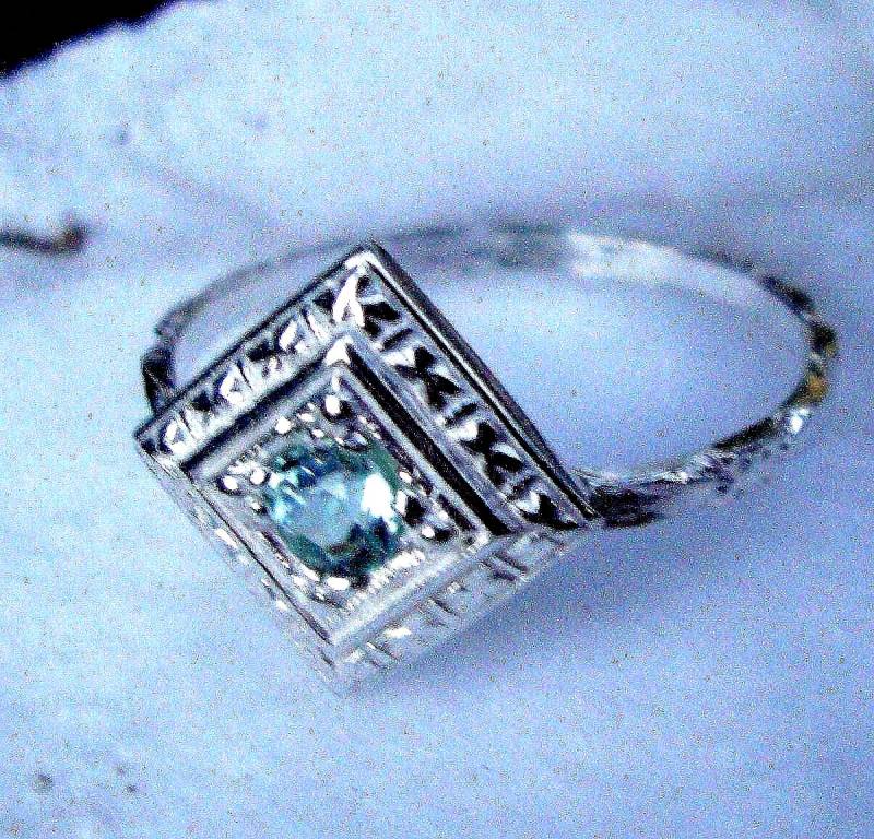 Ring Grün Amethyst Prasiolith Im Antiken Stil Umweltfreundlich Sterling Silber Quadratisch Und Rund - Custom Made in Usa Von Mir -Hochzeit Victorian von ApacheMoon