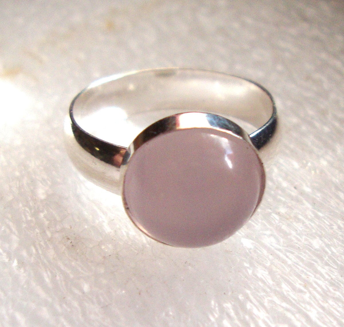 Ring Kap Amethyst in Umweltfreundliche Recycelte Sterling Silver - Passen Ihrer Größe Spring Blasser Lavendel 10 Mm von ApacheMoon