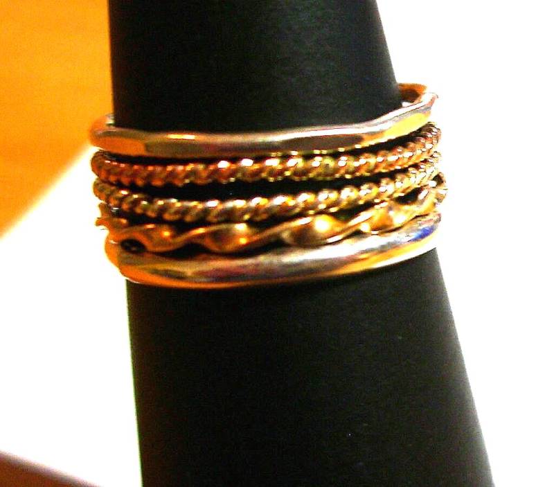 Ringset Aus 5 Stapelringen - Verschiedene Muster/Metalle Sterling Silber & Goldfill Umweltfreundlich Recycelt von ApacheMoon