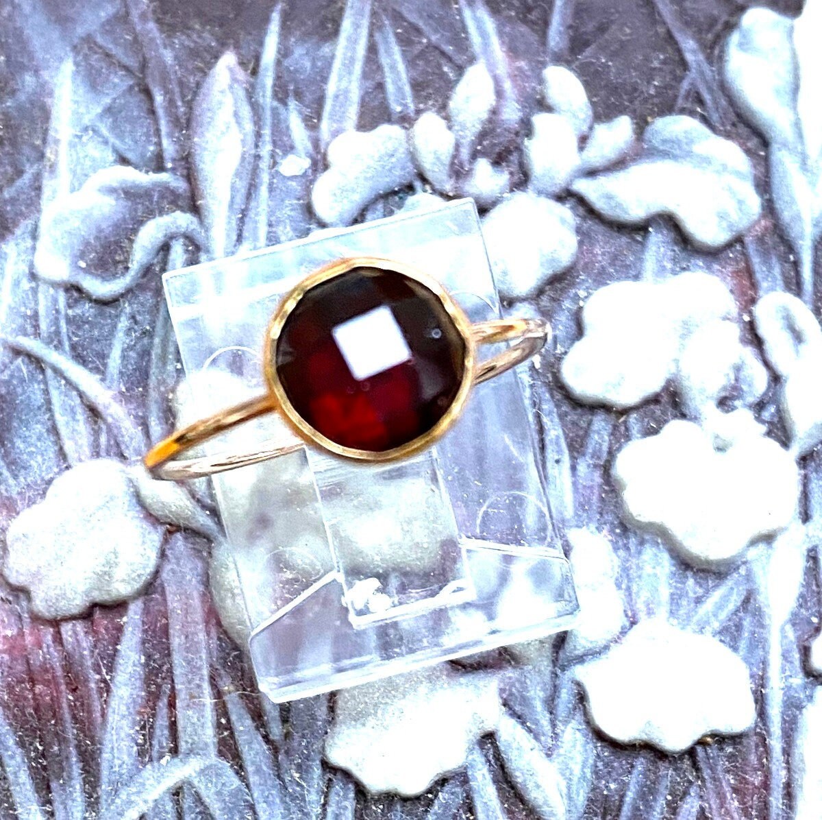 Red Granat Ring -Rosenschliff 8 Mm Lünette in 14K Rose Gold Filled Umweltfreundlich, Ethisch -Made Den Usa Von Mir -Bereit Zum Versand - Größe 6, 5 Red Granat Ring -Rosenschliff 8 Mm Lünette in 14K Rose Gold Filled Umweltfreundlich, Ethisch -Made Den Usa Von Mir -Bereit Zum Versand - Größe 6, 5 von ApacheMoon