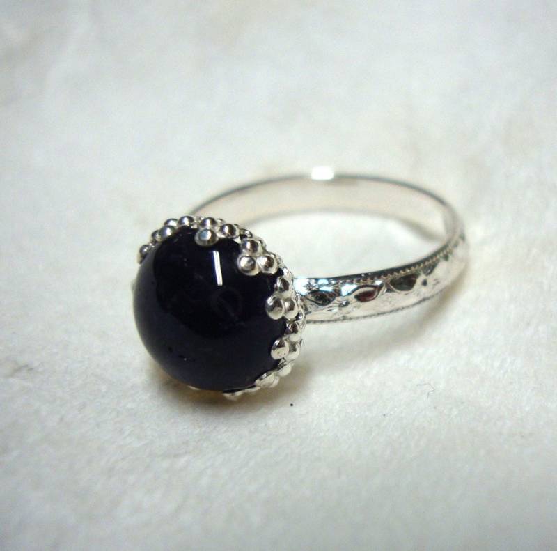 Schwarzer Onyx in Ausgefallenem Recyceltem Sterlingsilber Benutzerdefinierte Größe Schutz Handgefertigt von ApacheMoon